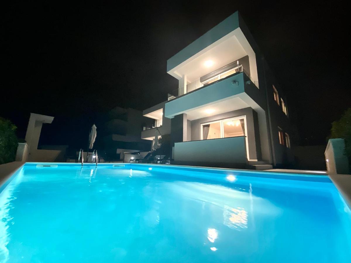 Fantasy Pool Villa Novalja Ngoại thất bức ảnh