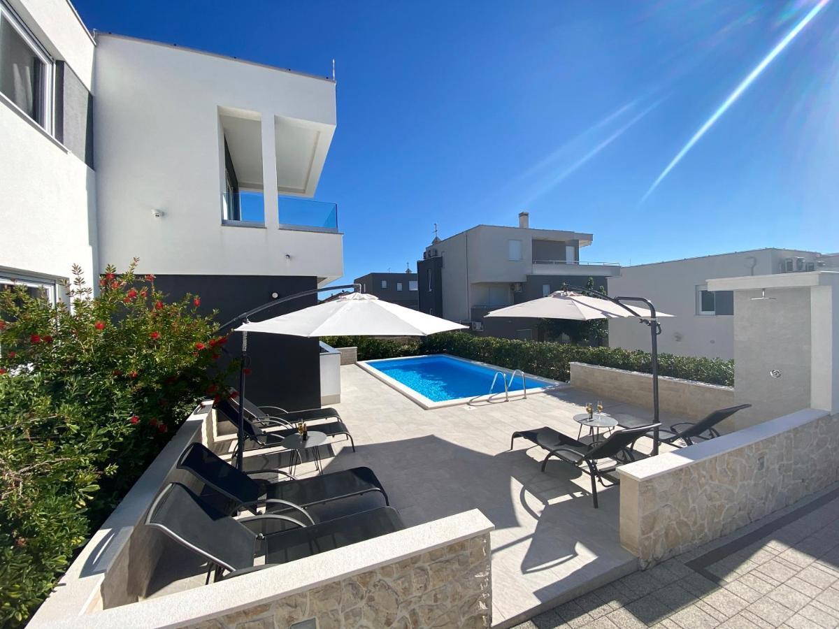 Fantasy Pool Villa Novalja Ngoại thất bức ảnh