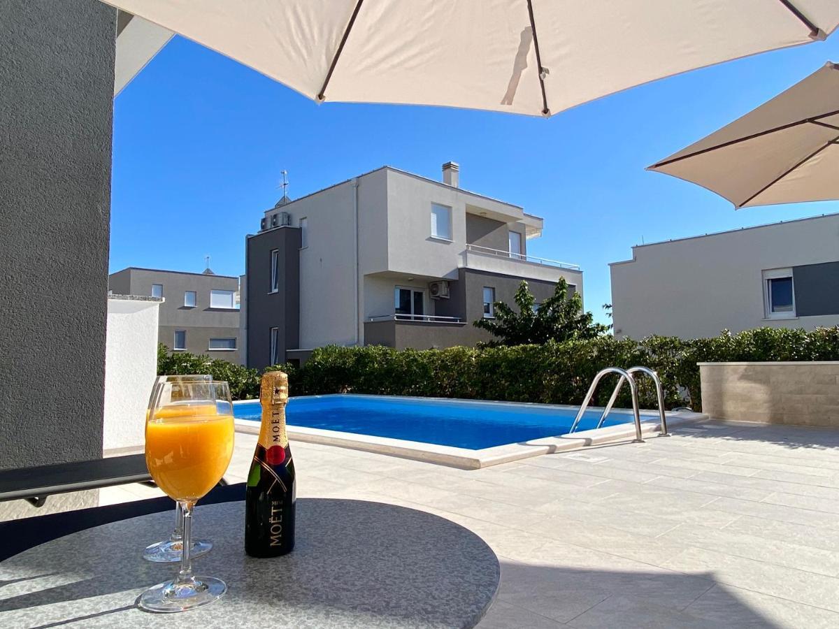 Fantasy Pool Villa Novalja Ngoại thất bức ảnh